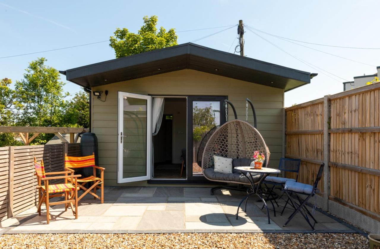 Pear Tree Cabin Whitstable Exterior photo