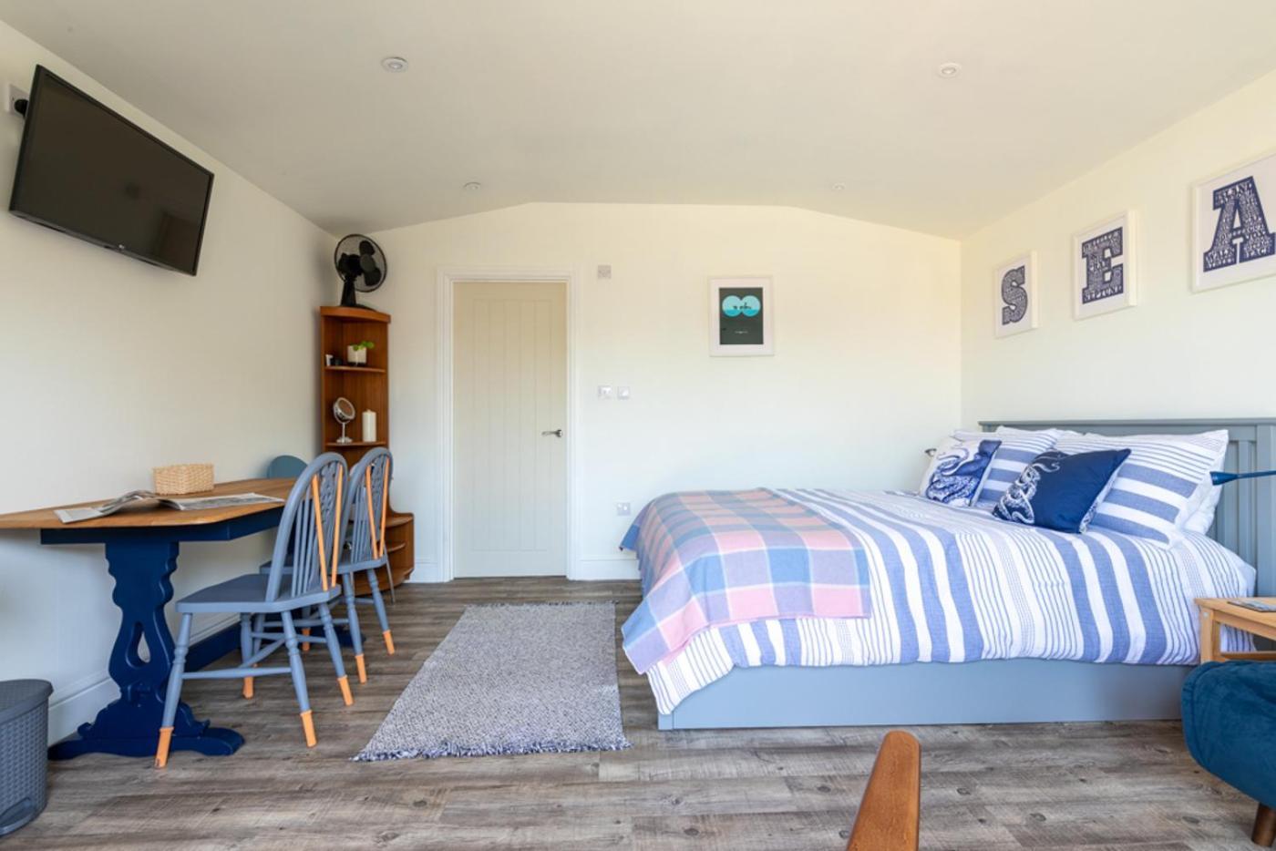 Pear Tree Cabin Whitstable Exterior photo